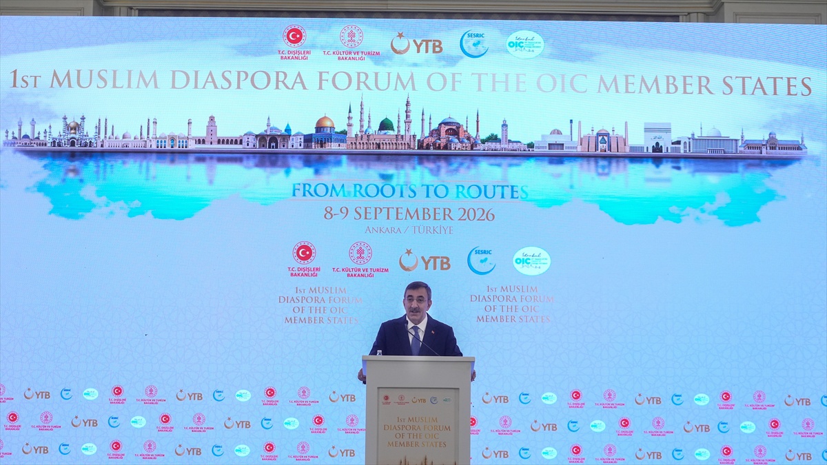 Cumhurbaşkanı Yardımcısı Yılmaz, 1. Müslüman Diaspora Forumu\'nda konuştu: