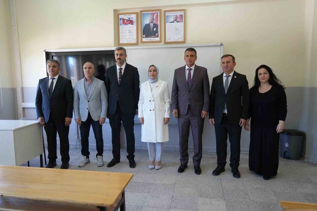 Denetimli serbestlik yükümlüleri okulları yeni eğitim yılına hazırladı