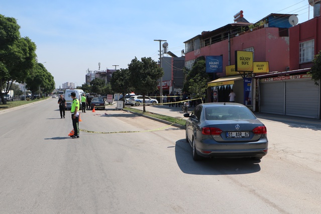 Adana'da duruşma öncesi aileler arasındaki silahlı kavgada 1 kişi öldü, 7 kişi yaralandı