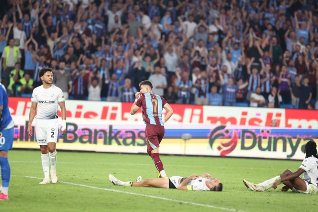 Trabzonspor'da Ernest Muçi, 3 maçta 1 gol ve 2 asistle skora katkı sağladı
