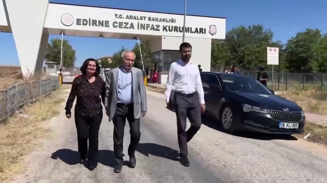 Eski Diyarbakır Eş Başkanı Selçuk Mızraklı, Edirne Cezaevi'nden tahliye edildi