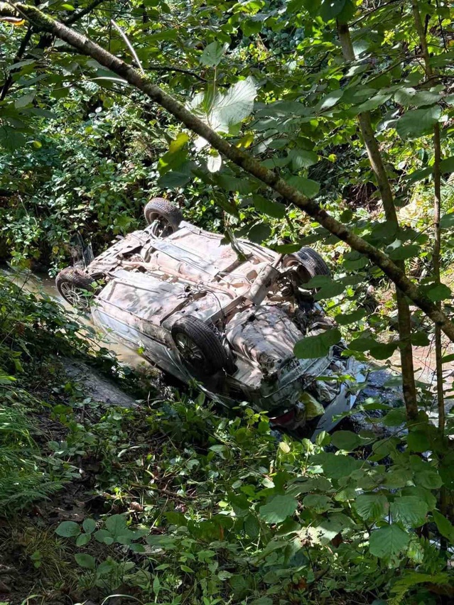 Giresun Görele'de din görevlisi Yusuf Turan, aracıyla dereye uçarak hayatını kaybetti