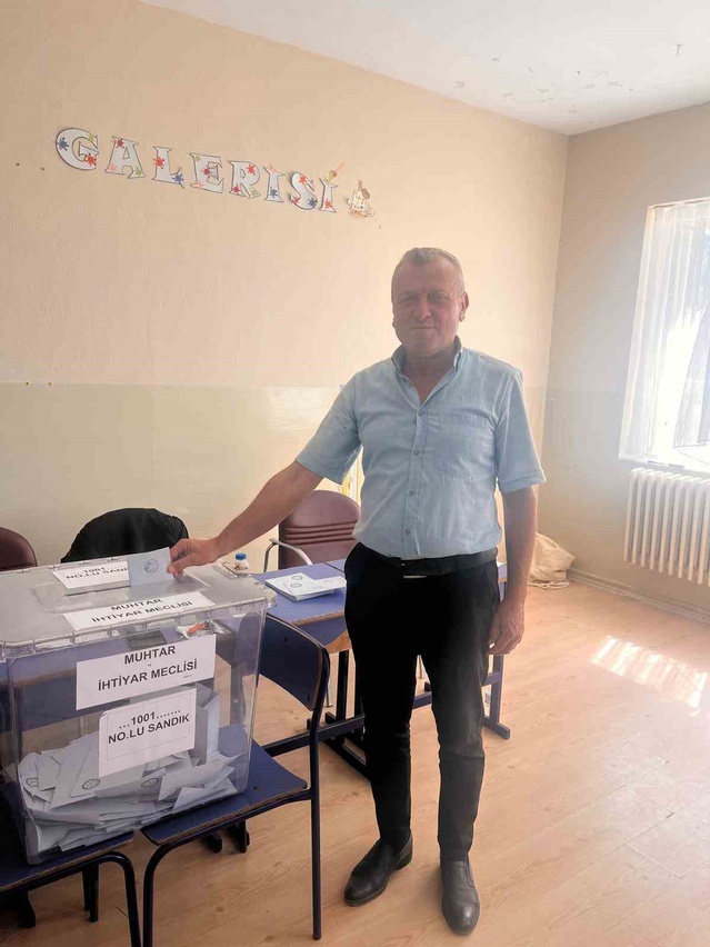 Sezai Demirtaş, Hisarcık Köyü'nde yeniden muhtar seçildi