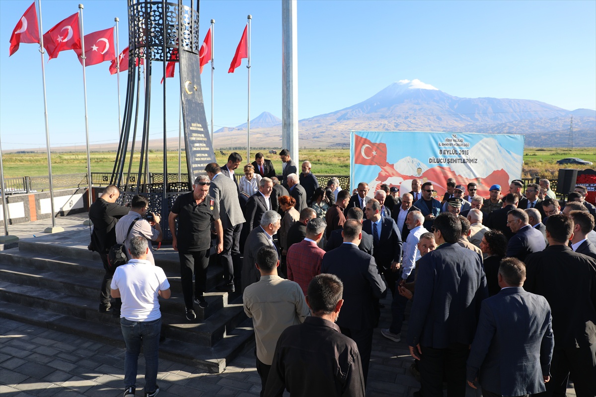Iğdır\'da 11 yıl önce terör örgütü PKK\'nın saldırısında şehit olan 13 polis anıldı