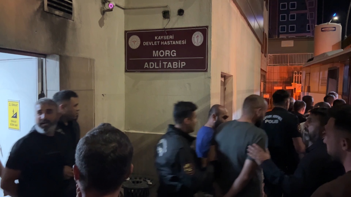 Kayseri\'de \'Şirinler\' suç örgütü operasyonunda 16 şüpheli tutuklandı