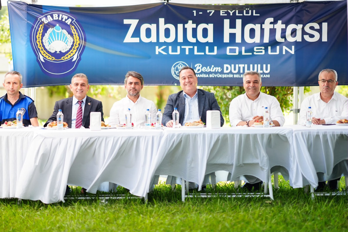 Manisa Büyükşehir Belediye Başkanı Dutlulu, Zabıta Haftası\'nda elektrikli bisikletleri hizmete