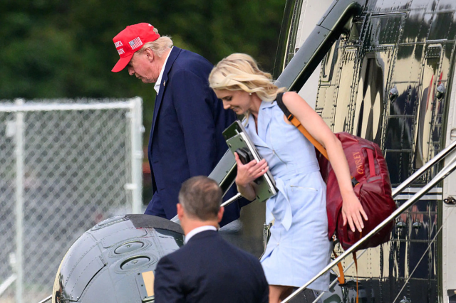 Melania Trump'ı çileden çıkaran gece! Eşini asistanıyla özel alanda gördü
