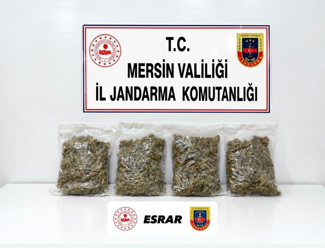 Mersin Toroslar'da uyuşturucu baskını, 2 kilo esrar, 2 gözaltı