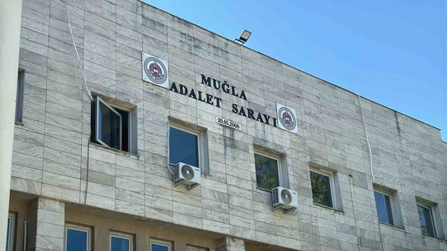 Muğla'da eşini bıçaklayarak öldürdüğü iddia edilen Ali Bacak, 'Ben yapmadım'