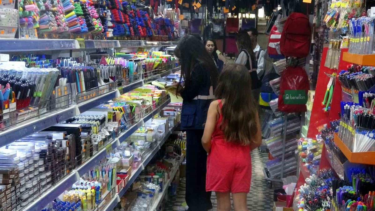 Muğla\'da kırtasiye denetimlerinde 3 bin ürün incelendi, aykırı işletmelere ceza kesildi