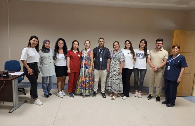 Nazilli Devlet Hastanesi'nde acil bakım hemşireliği eğitiminin 8. dönemi 7 hemşireyle başladı