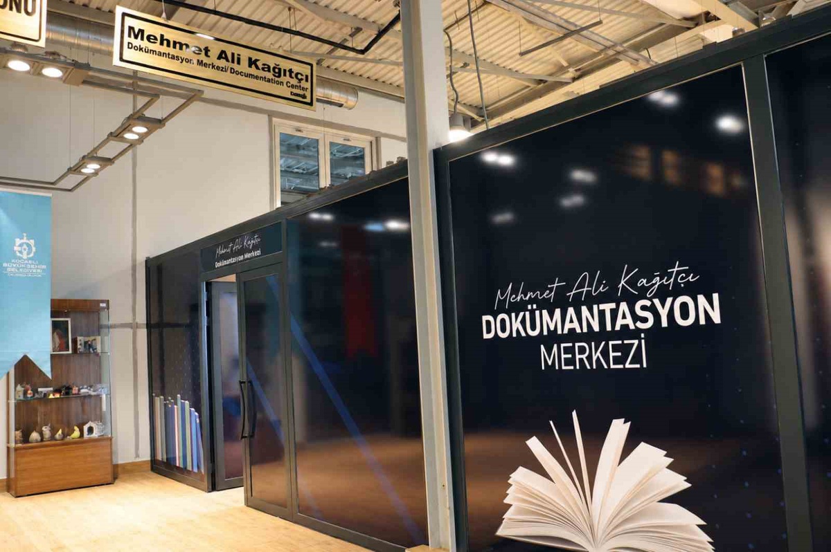 Kocaeli\'de SEKA\'nın 5 bin belgesi dijital arşive kazandırıldı, Kağıtçı\'nın gazeteleri açıldı