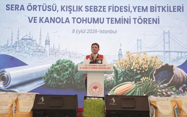 Silivri'de çiftçilere sera örtüsü, fide ve tohum dağıtıldı