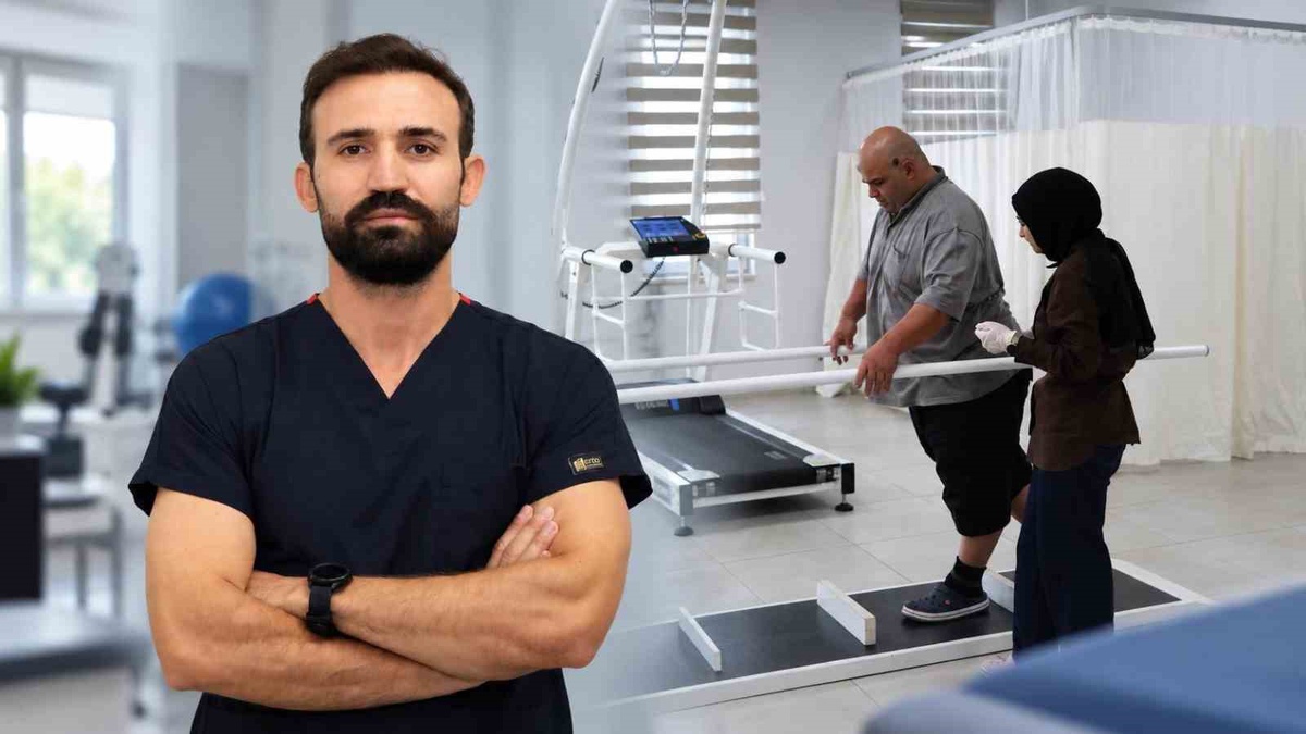Sivas Numune Hastanesi fizyoterapisti Emrah Tüfekçi, 8 Eylül Dünya Fizyoterapi Günü\'nü anlattı