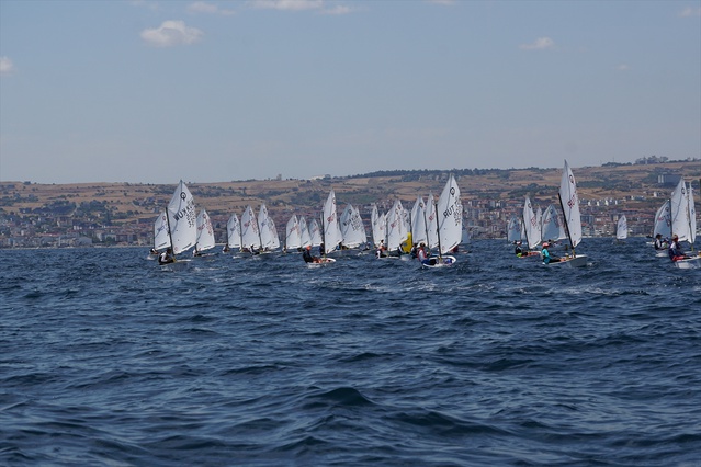 Tekirdağ'daki uluslararası yelken yarışları kentte turizm canlılığı yarattı