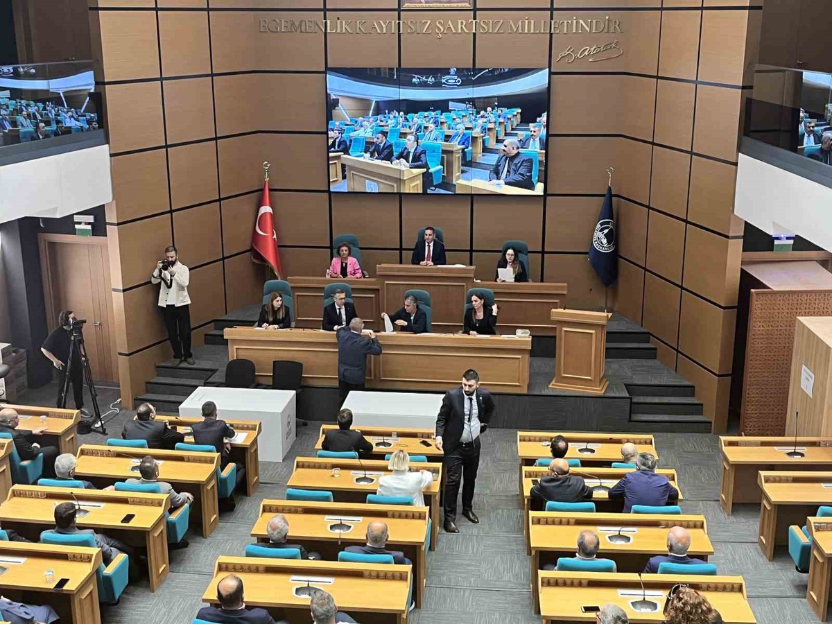 Üsküdar Belediyesi Başkan Vekili seçimi yeniden başladı, CHP ve Cumhur İttifakı yarışıyor