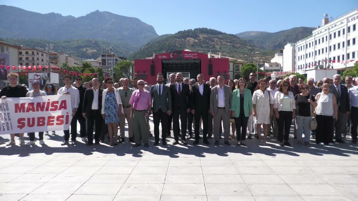 YENİ Parti Manisa İl Başkanlığı, kentin kurtuluşunun 104. yıl dönümünü