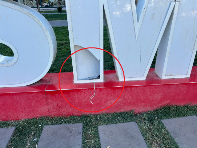 Açıkta bırakılan elektrik kablosuna temas eden çocuk, akıma kapılarak yaralandı