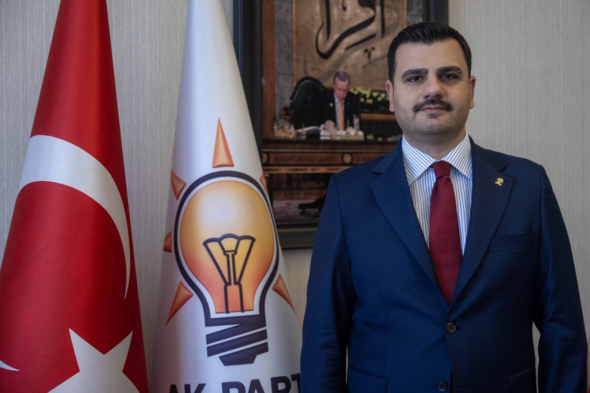 AK Parti\'li İnan\'dan, \'İzmir\'in kurtuluşunun yıl dönümü\' mesajı