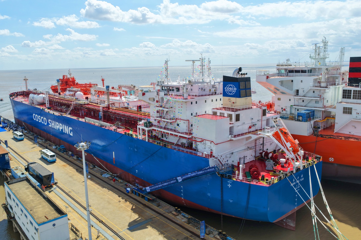 Çin\'in dev doğalgaz tankeri Chang Ping Yuan ihtişamlı törenle teslim edildi