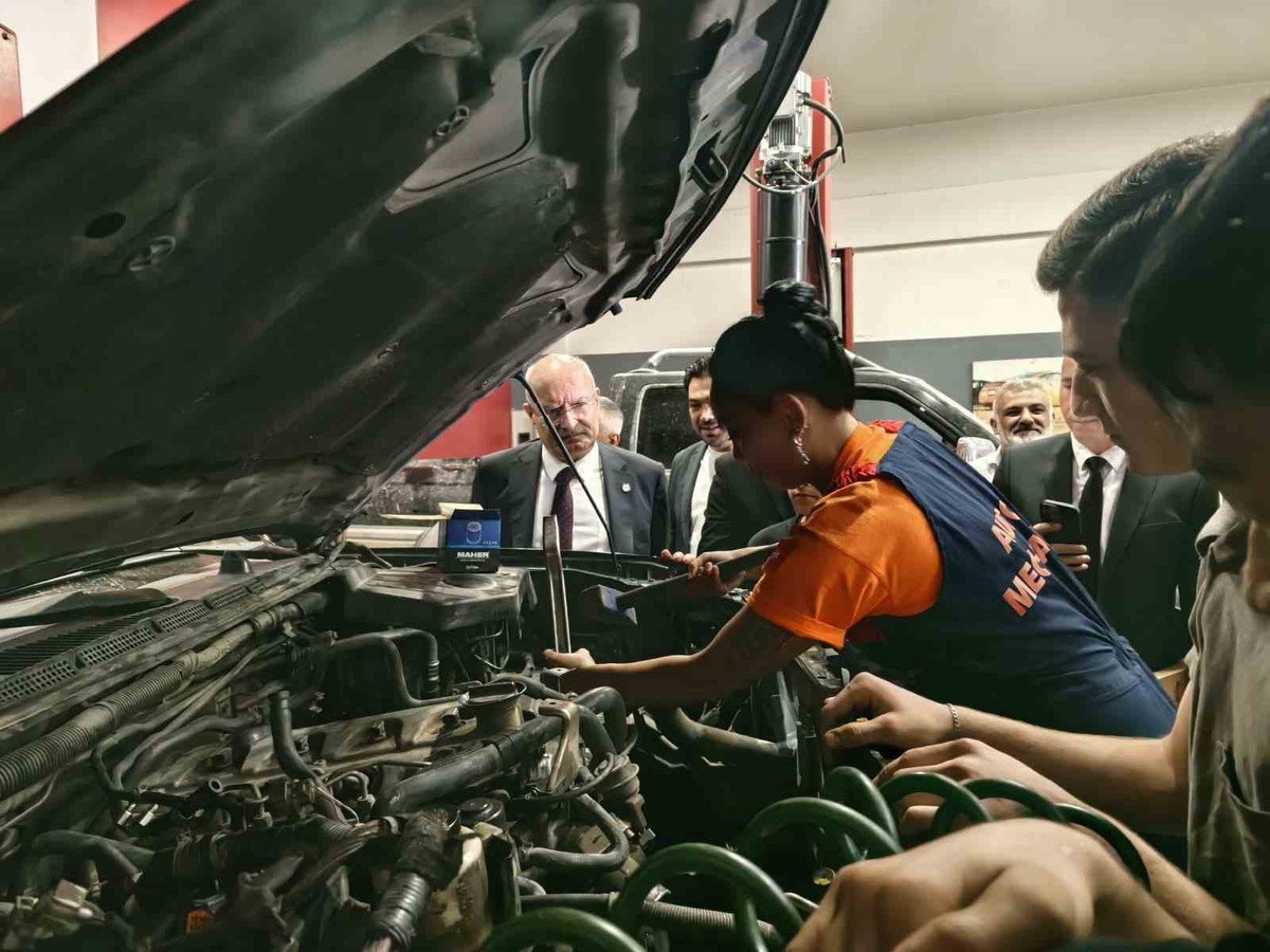 ATO Başkanı Baran, Şaşmaz’da kadın motor ustası Kuşçu’yu ziyaret etti