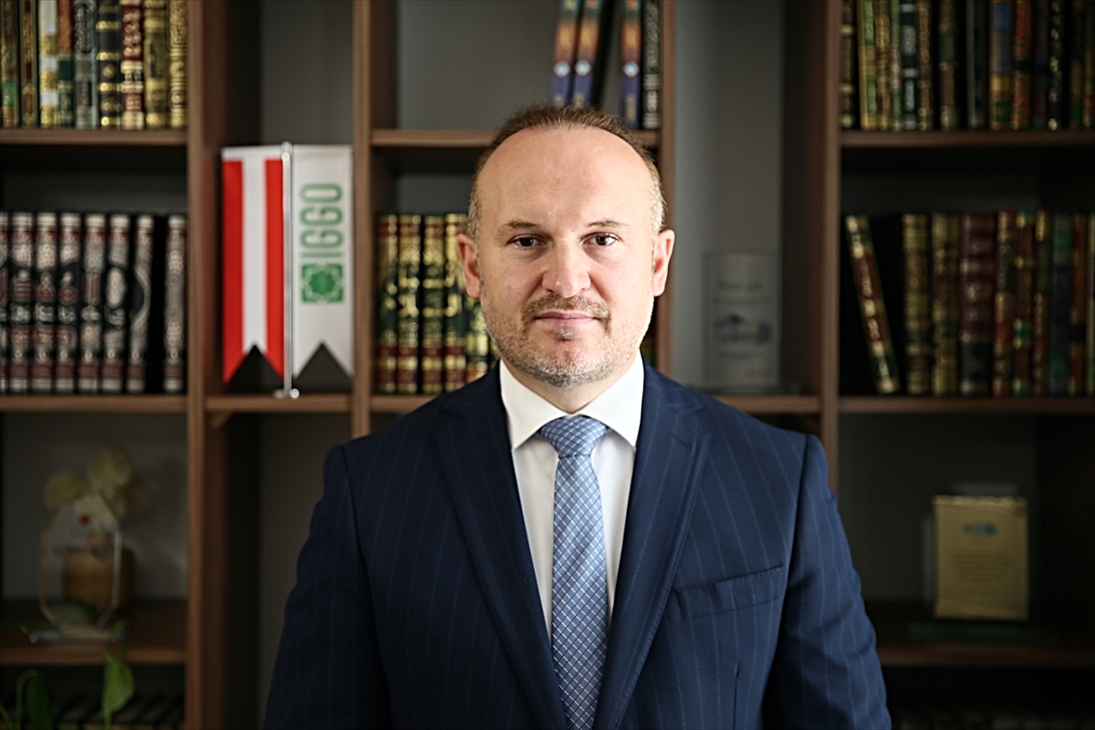 Avusturya İslam Cemaati Başkanı Vural\'dan Müslümanları zan altında bırakan genellemelere tepki: