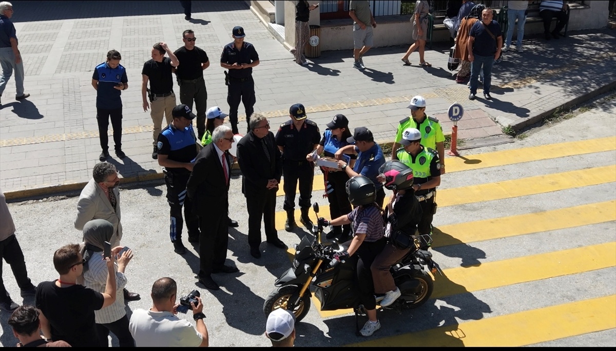 Bilecik\'te "önce yaya, önce güvenlik" kuralının yaygınlaştırılması için denetim yapıldı