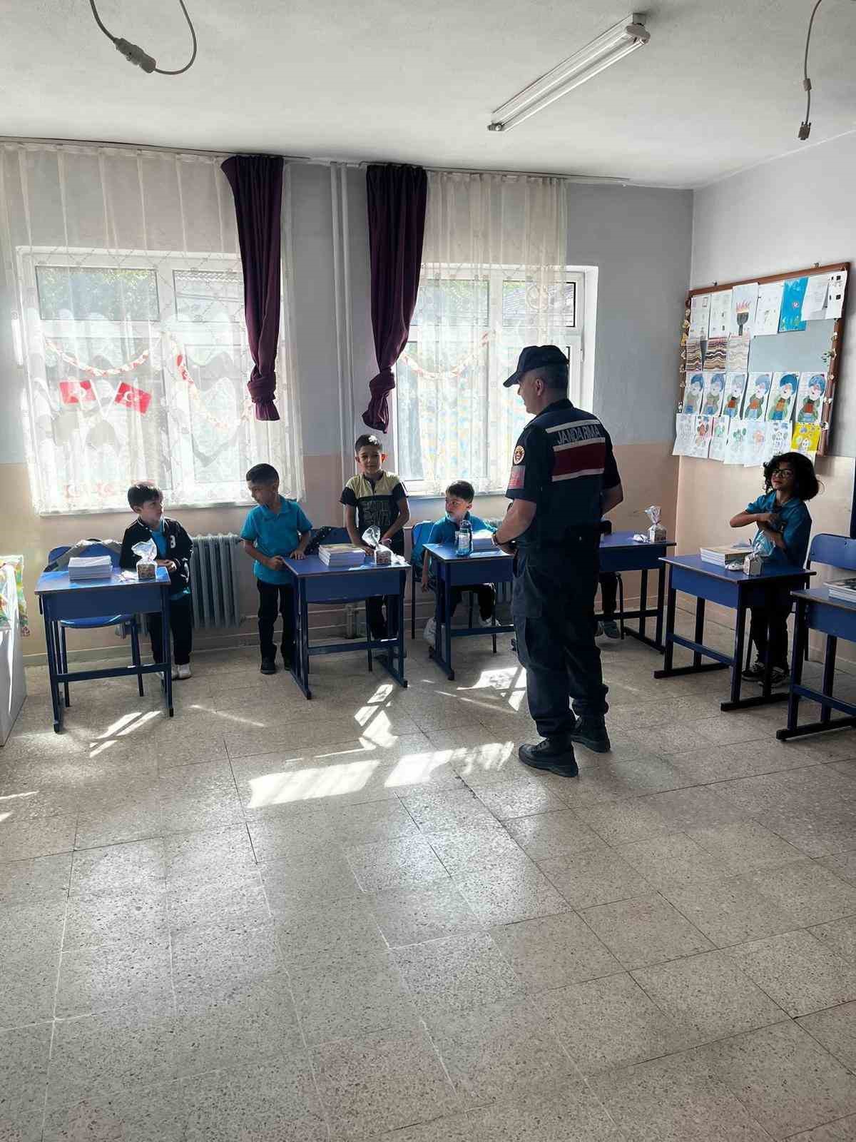 Bilecik\'te uyum haftasında bazı okullarda öğrenci katılımı düşük kaldı