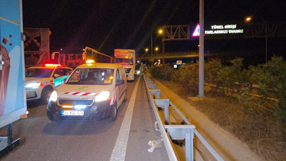 Orhangazi Tüneli çıkışında zincirleme kaza sonucu 1 kişi hayatını kaybetti, 7 kişi yaralandı