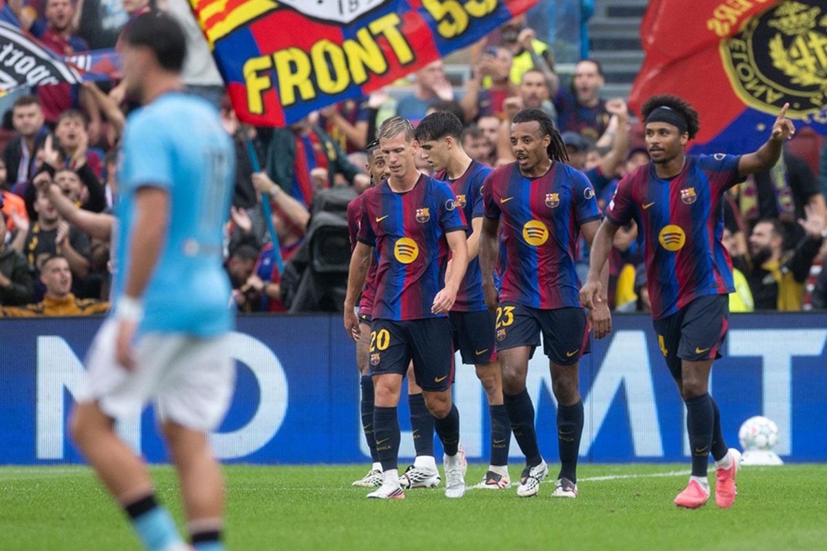 Galatasaray\'ın rakibi Barcelona, Feyenoord\'u beşledi