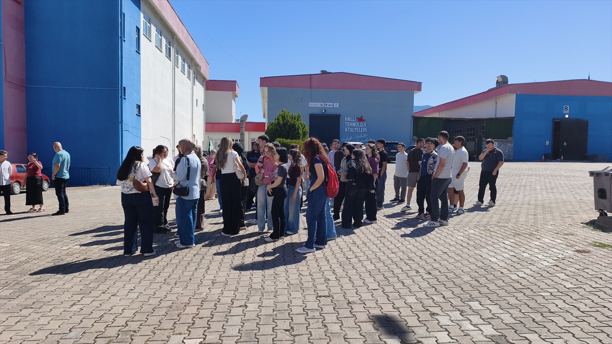 Karabük Üniversitesi Tıp Fakültesinde deprem ve yangın tatbikatı düzenlendi