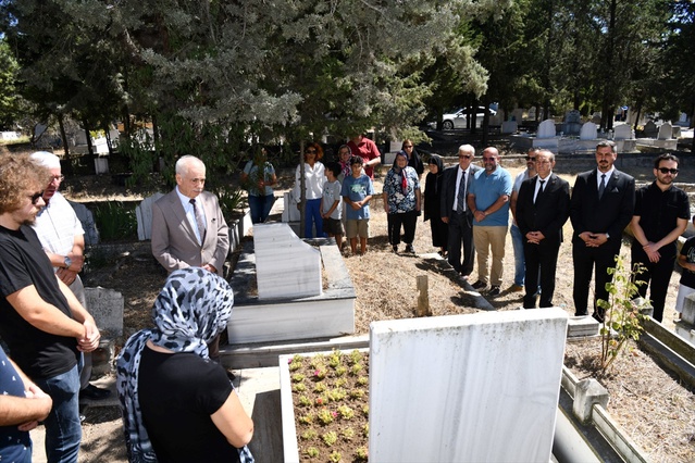 Keşan'ın eski başkanı Ergene ve meclis üyesi Yalçın mezarları başında anıldı