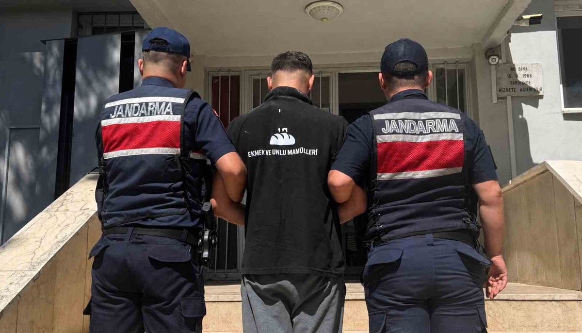 Kırıkkale\'de uyuşturucu ve firar suçlarından aranan hükümlü yakalanıp cezaevine teslim edildi