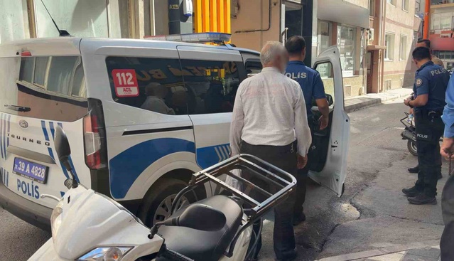 Oğluna uyuşturucu testi yaptıran babanın boğazını sıkan H.Y. kamerada, gözaltına alındı