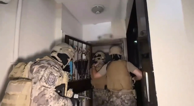 Kırmızı Bültenle aranan Fatih'te yakalandı M.D. yakalandı