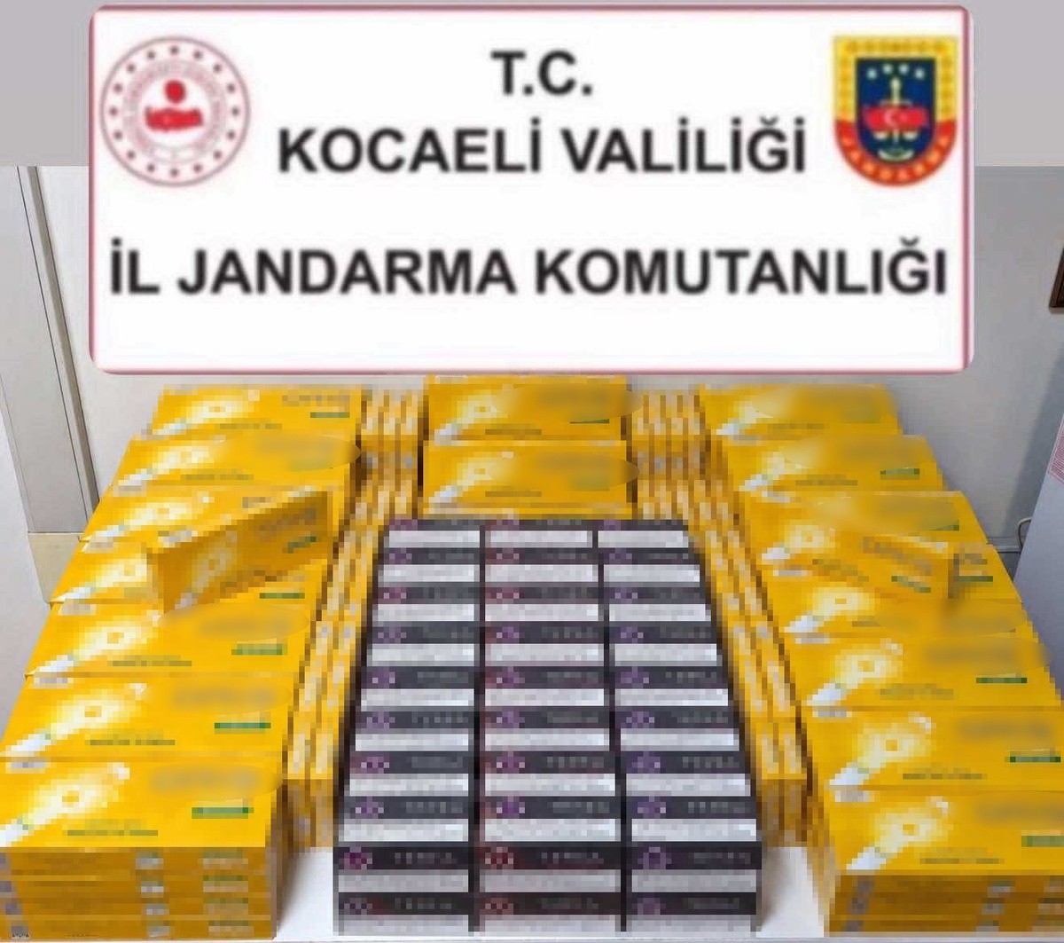 Kocaeli\'de jandarmanın operasyonunda 5,4 milyon liralık kaçak ürün ele geçirildi