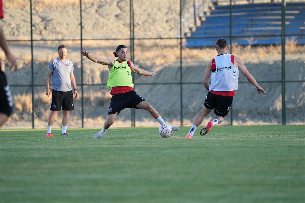 Mardin 1969 Spor, Iğdır FK maçı hazırlıklarına bir günlük iznin ardından başladı