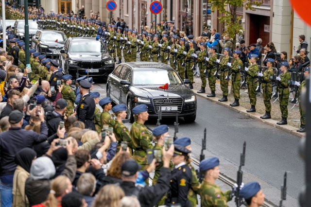 Norveç Kralı 5. Harald için Oslo'da cenaze töreni düzenlendi