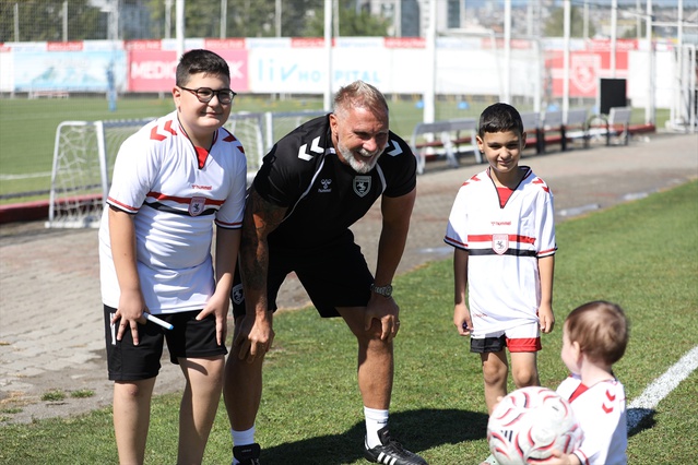 Samsunspor, Çorum FK maçı hazırlıklarında taktik çift kale maç yaptı