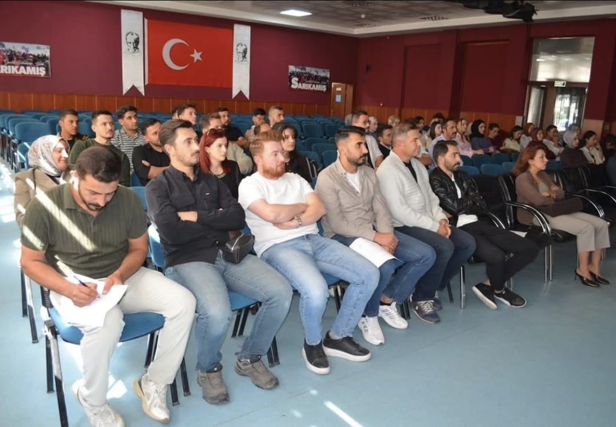 Sarıkamış\'ta köy okul müdürleriyle eğitim toplantısı yapıldı