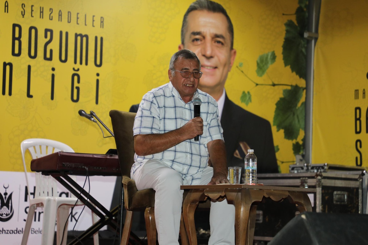 Şehzadeler Aşağıçobanisa\'da söyleşi ve konser etkinlikleri gerçekleştirildi