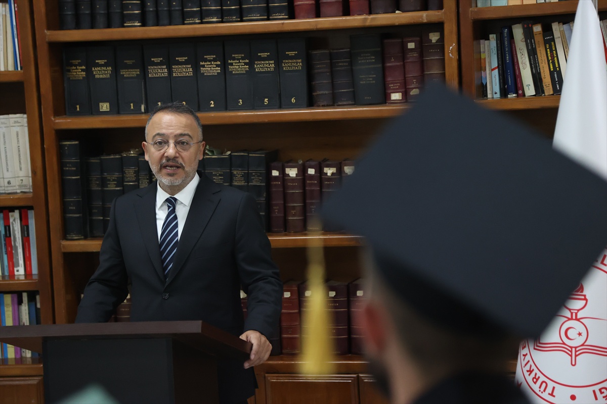 Suriye\'ye dönen lise öğrencileri için Türk Büyükelçiliğinde mezuniyet töreni yapıldı