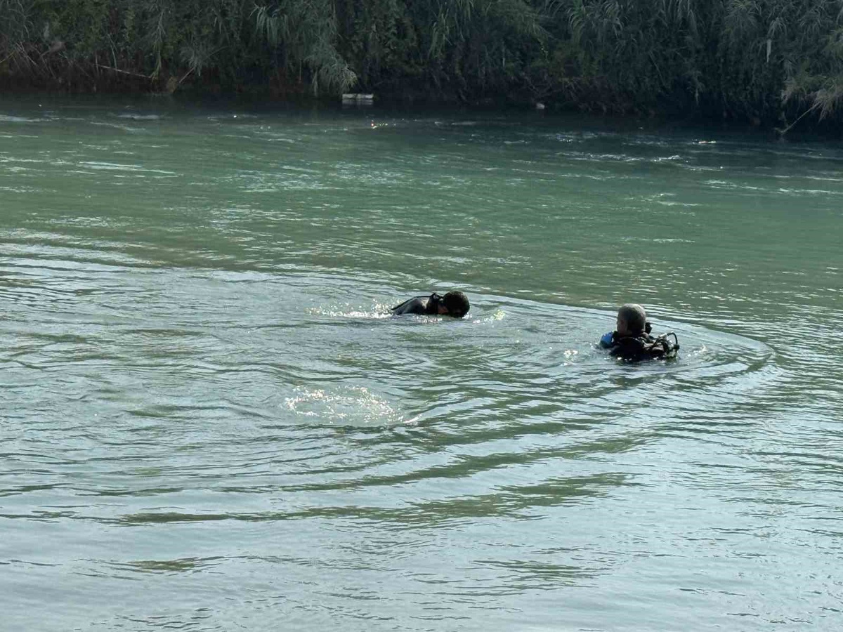 Mersin Tarsus\'ta Berdan Irmağı\'nda kaybolan gencin cansız bedeni bulundu