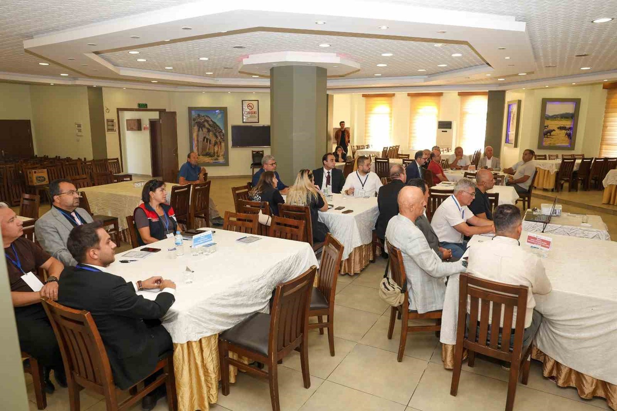 Taşköprü sarımsağının üretim ve pazarlama sorunları çalıştayda masaya yatırıldı