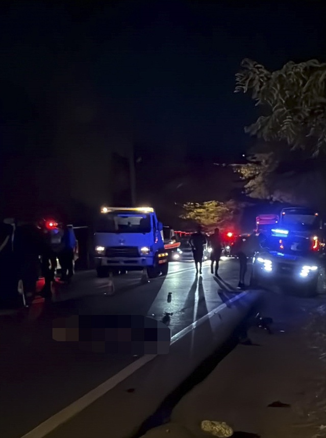 Tekirdağ Çorlu'da devrilen motosiklet otobüsün altına girdi; sürücü genç hayatını kaybetti