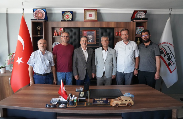 Tepebaşı Belediye Başkanı Ataç, Eskişehir'de altı esnaf odasının başkanıyla bir araya geldi