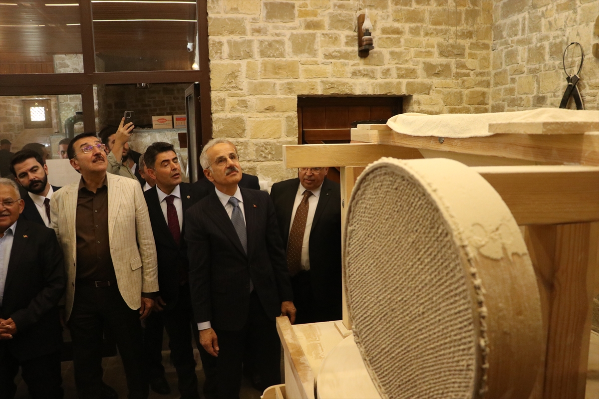 Ulaştırma ve Altyapı Bakanı Uraloğlu Sivas\'ta konuştu: