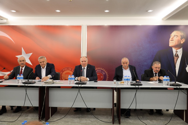 YOL-İŞ: Otoyol ve köprü özelleştirmesine tepki, karar geri çekilsin
