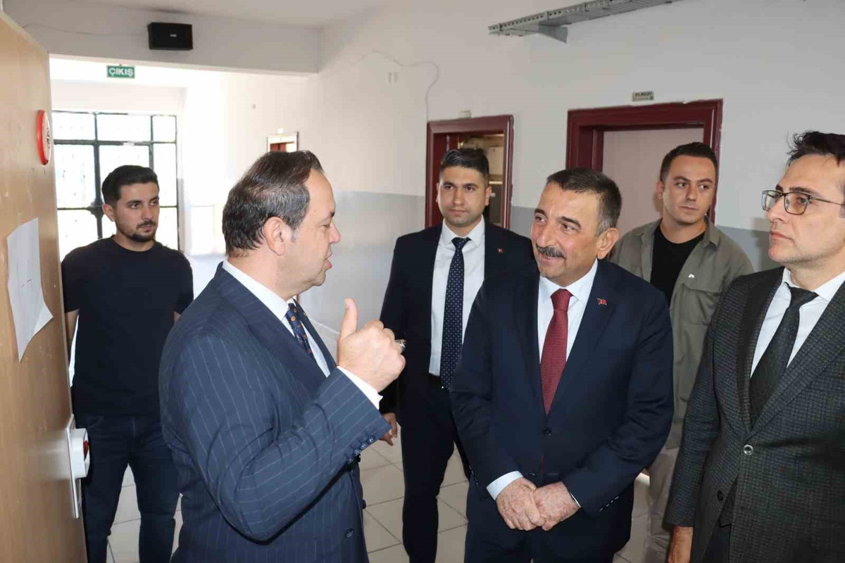 Zonguldak Denetimli Serbestlik Müdürlüğü okullara renk katıyor