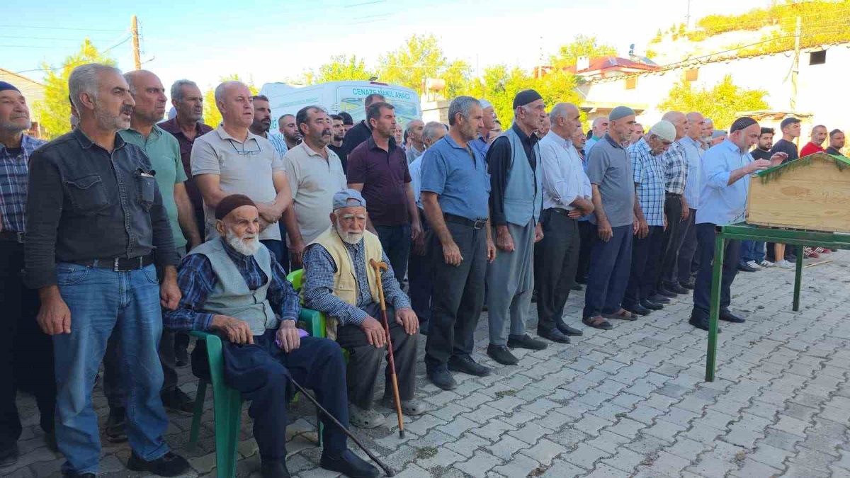 Elazığ\'da motokurye 9 günlük yaşam savaşını kaybetti, organları 4 kişiye umut oldu